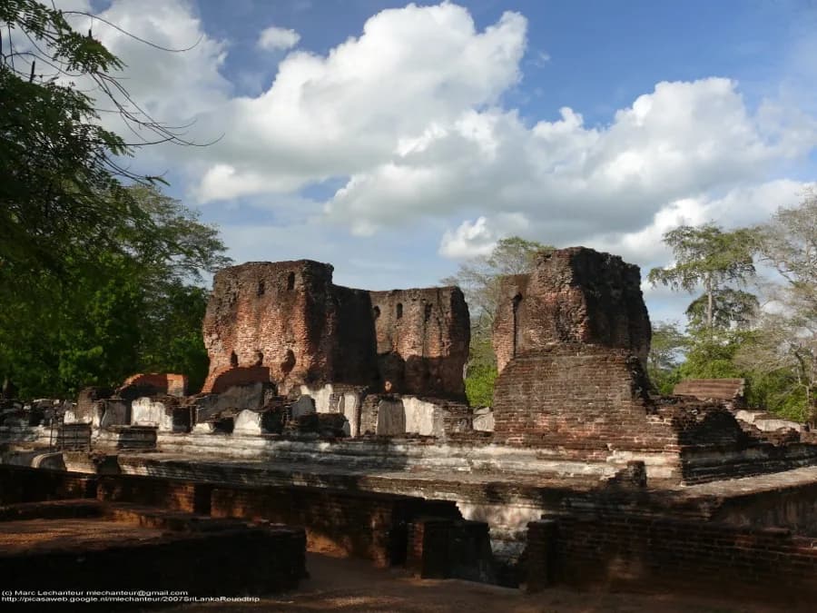 Cycling Tour of Polonnaruwa Ruins